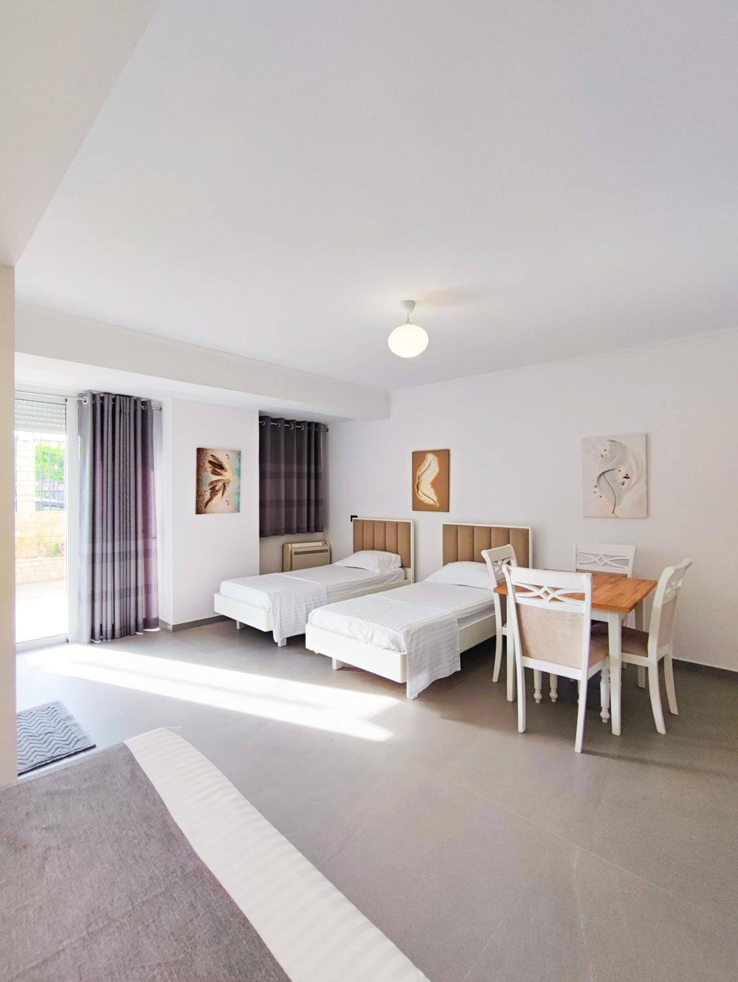 Comfort Villa วญอเรอ ภายนอก รูปภาพ